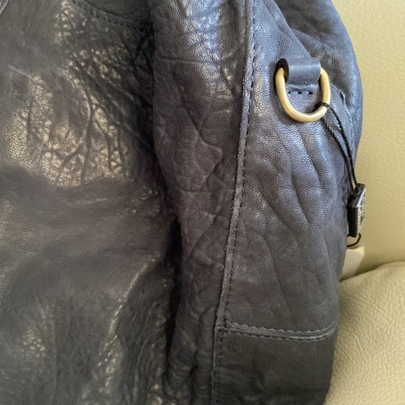 Elegant Midnight Blue Leather Hobo Bag - Picture 3 of 15